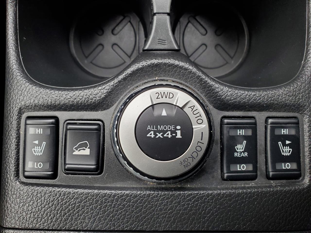2017 Nissan X-Trail thumbnail
