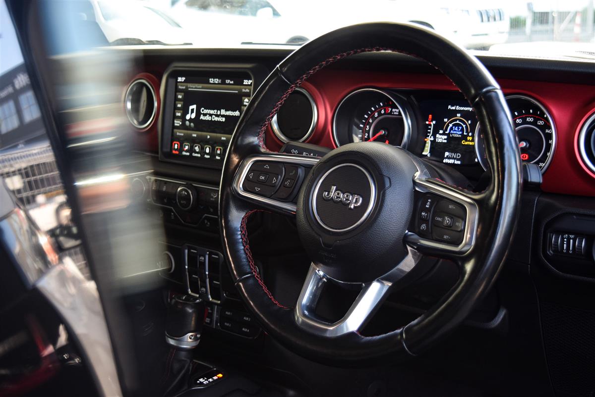 2022 Jeep Gladiator thumbnail