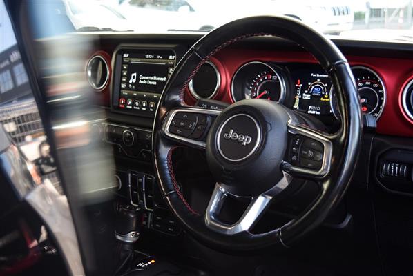 2022 Jeep Gladiator thumbnail