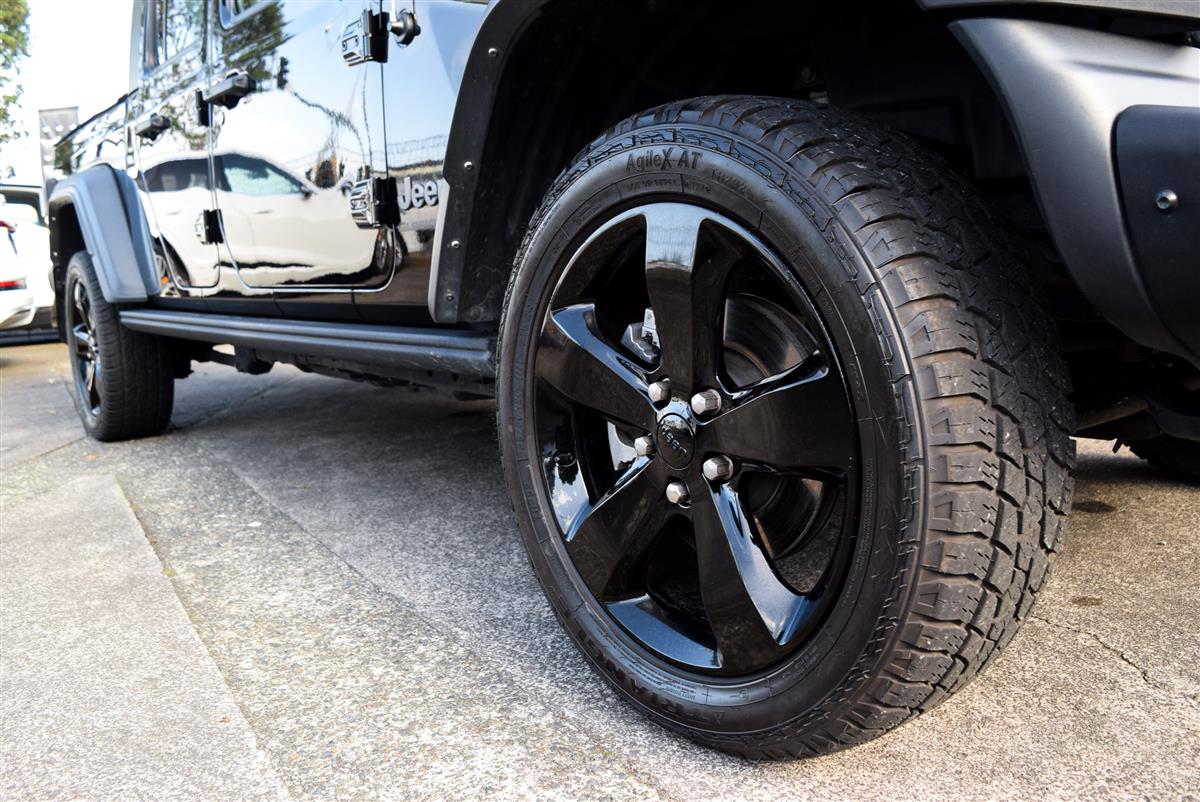2022 Jeep Gladiator thumbnail