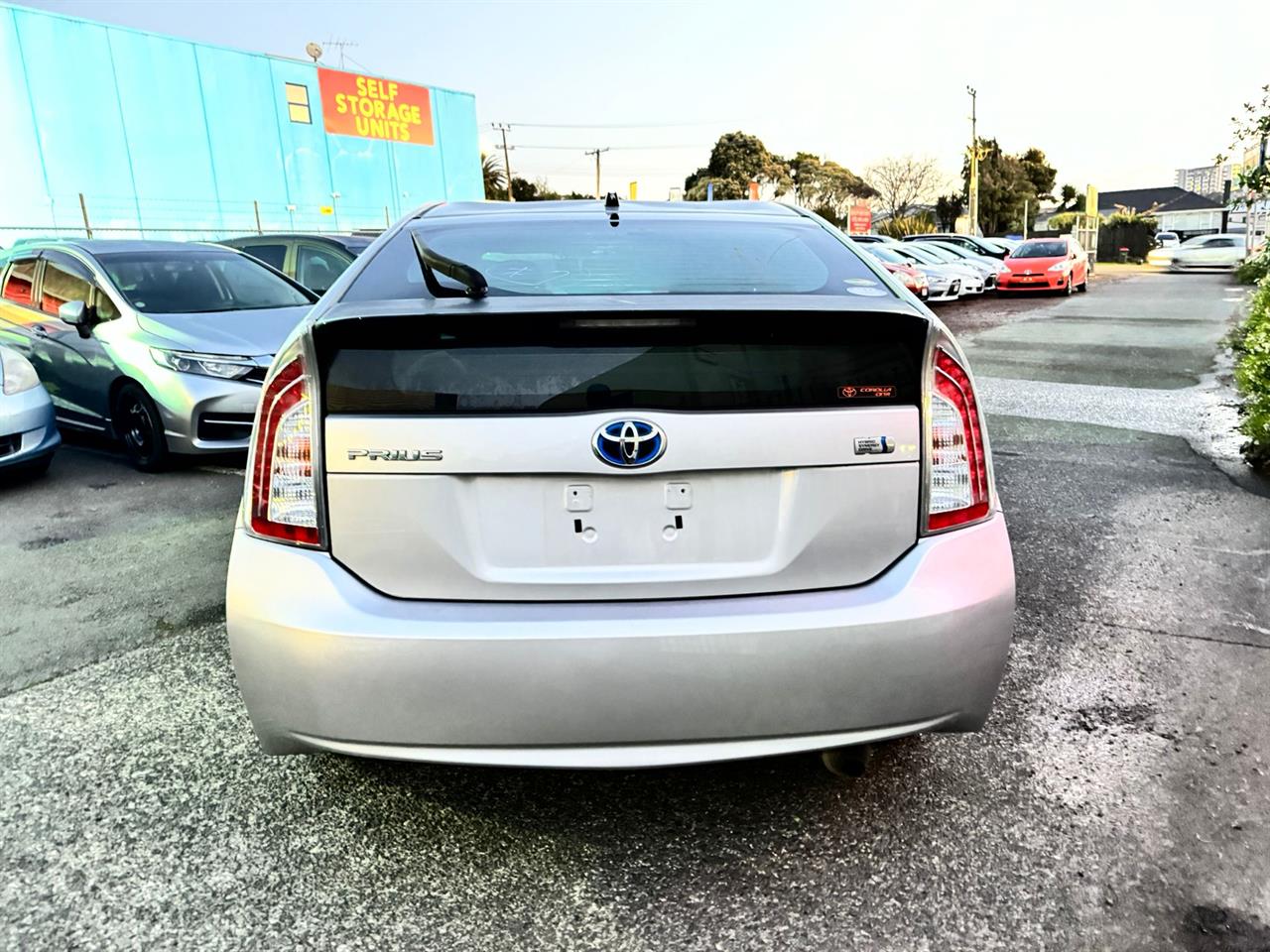 2015 Toyota Prius thumbnail