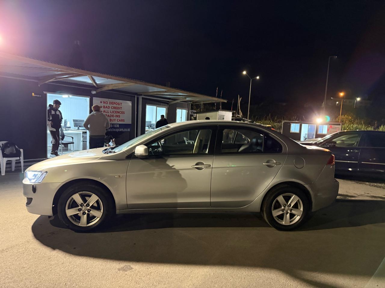 2007 Mitsubishi Galant thumbnail
