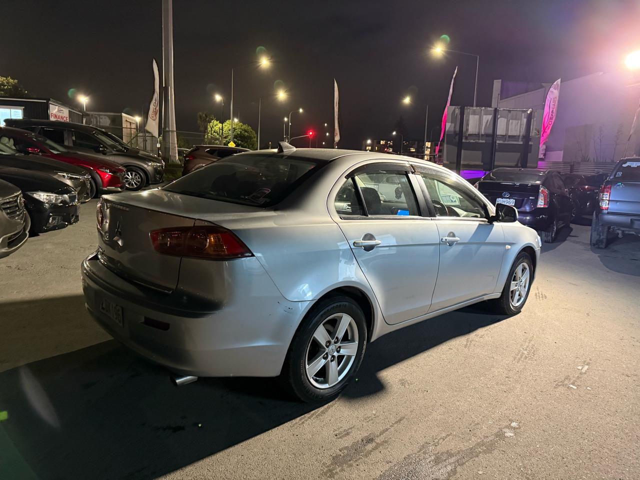 2007 Mitsubishi Galant thumbnail