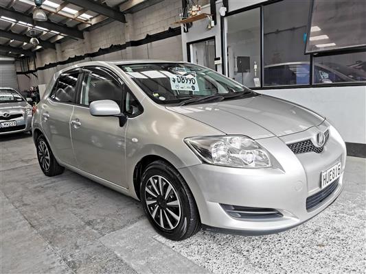 2008 Toyota Auris thumbnail