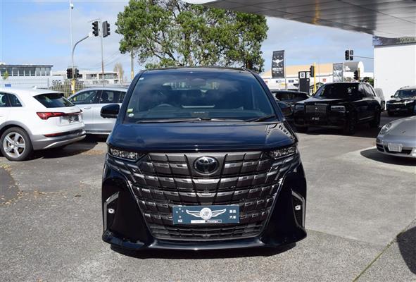 2024 Toyota Alphard thumbnail