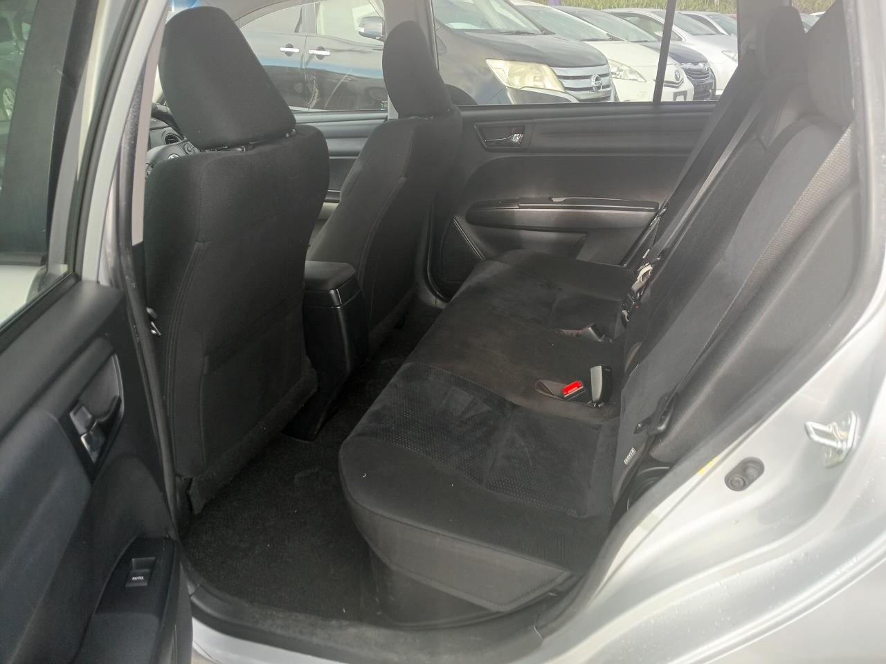 2014 Toyota Corolla thumbnail