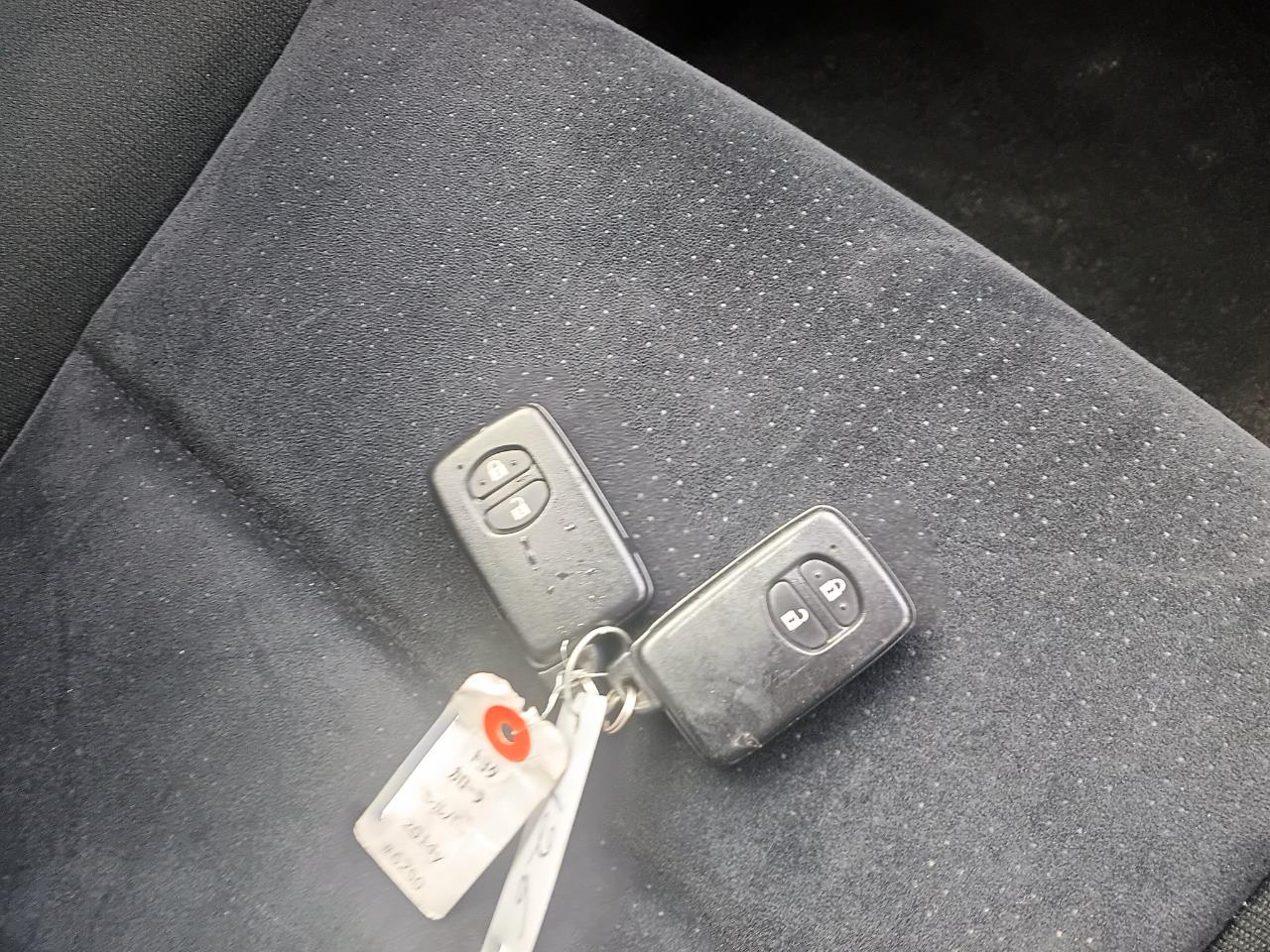 2014 Toyota Corolla thumbnail