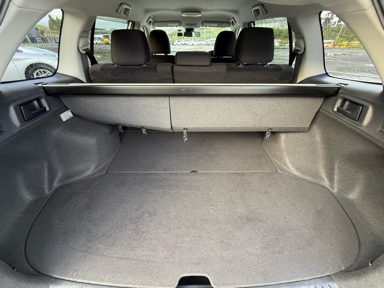 2016 Toyota Corolla thumbnail