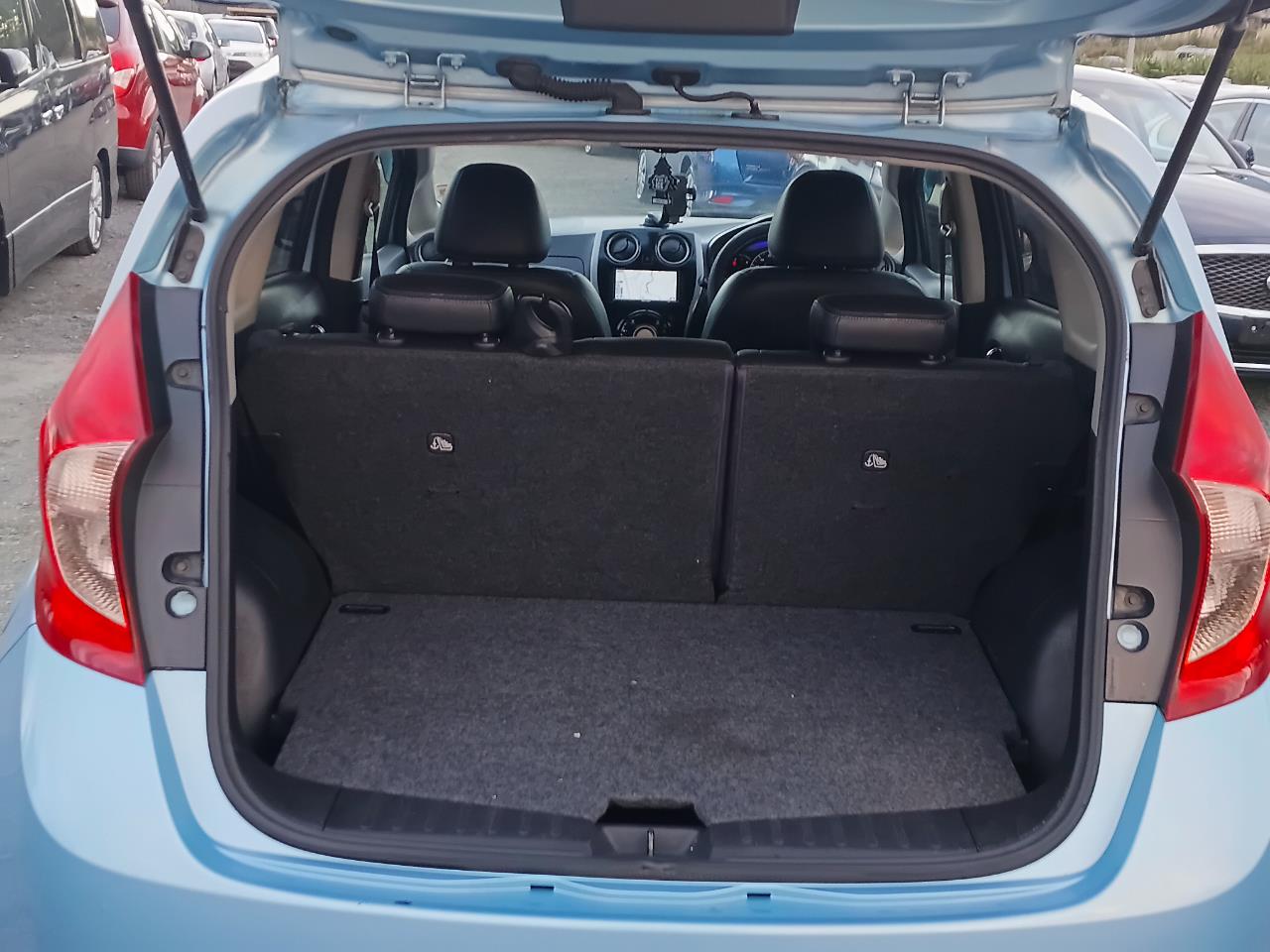 2012 Nissan Note thumbnail