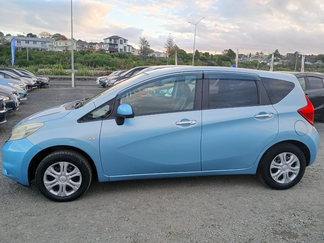 2012 Nissan Note thumbnail