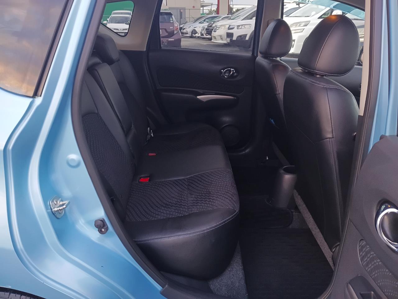 2012 Nissan Note thumbnail