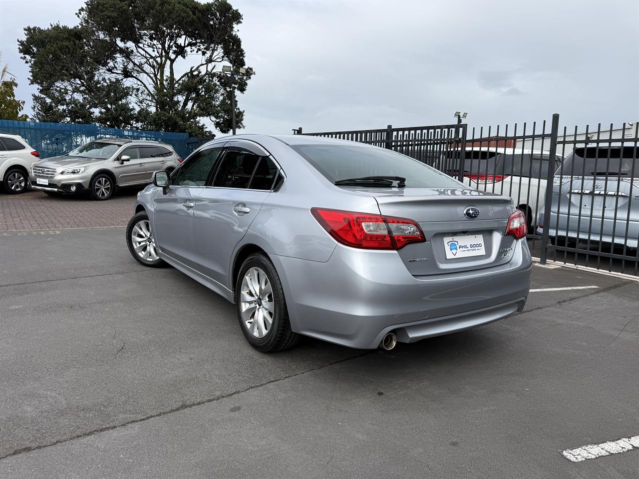 2015 Subaru Legacy thumbnail