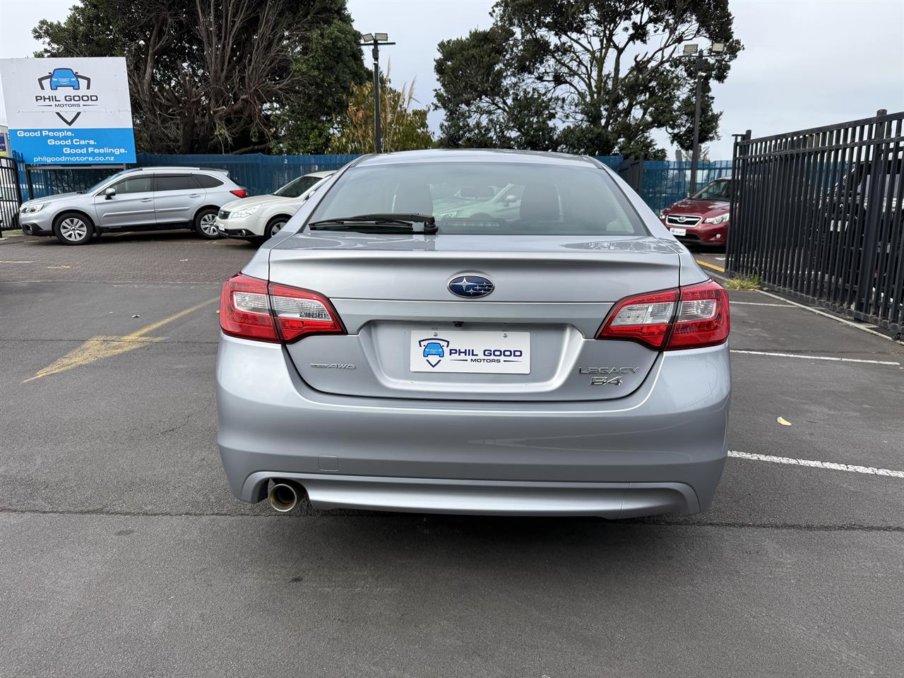 2015 Subaru Legacy thumbnail