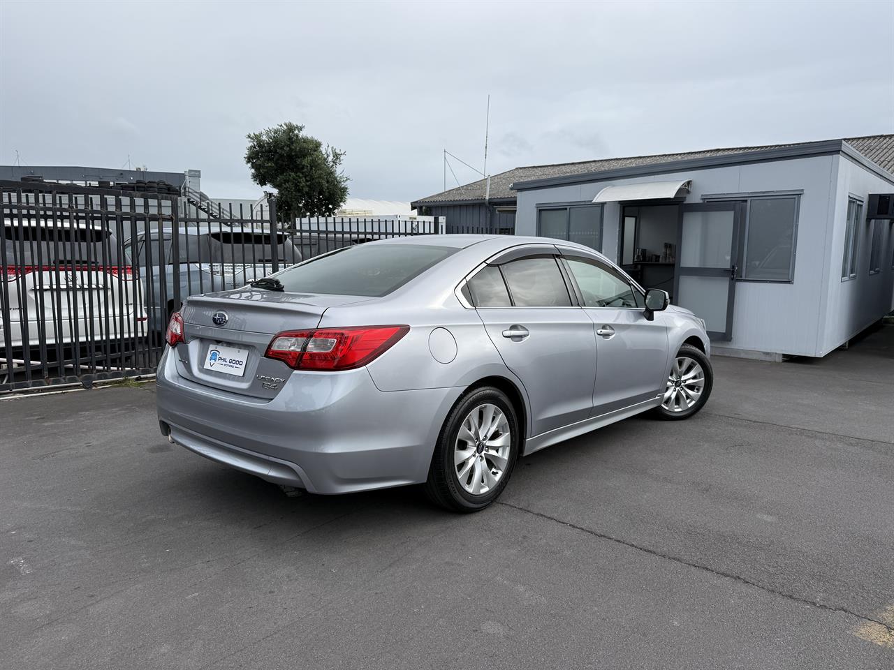 2015 Subaru Legacy thumbnail