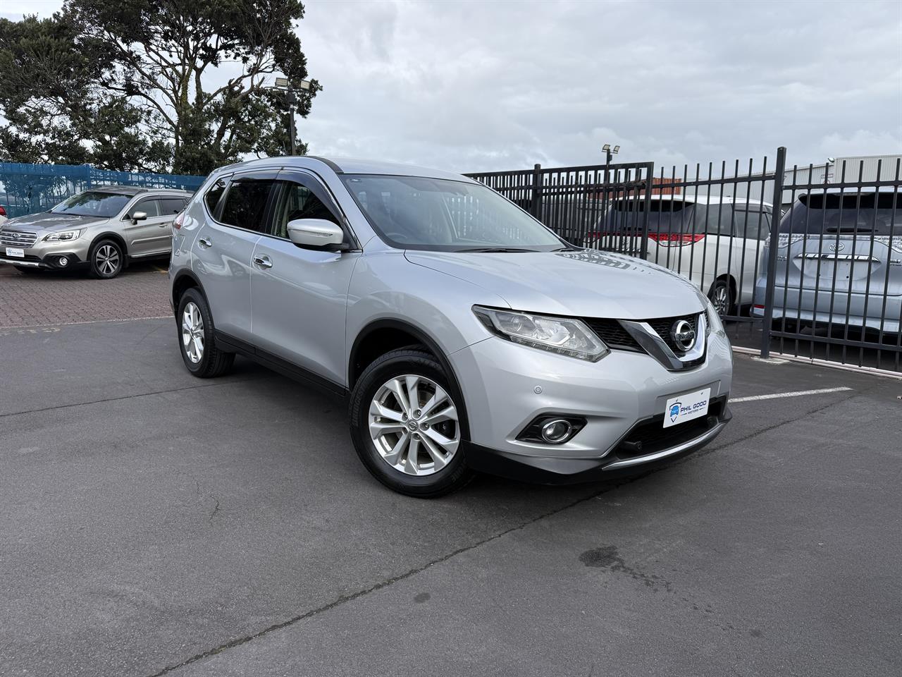 2015 Nissan X-Trail thumbnail