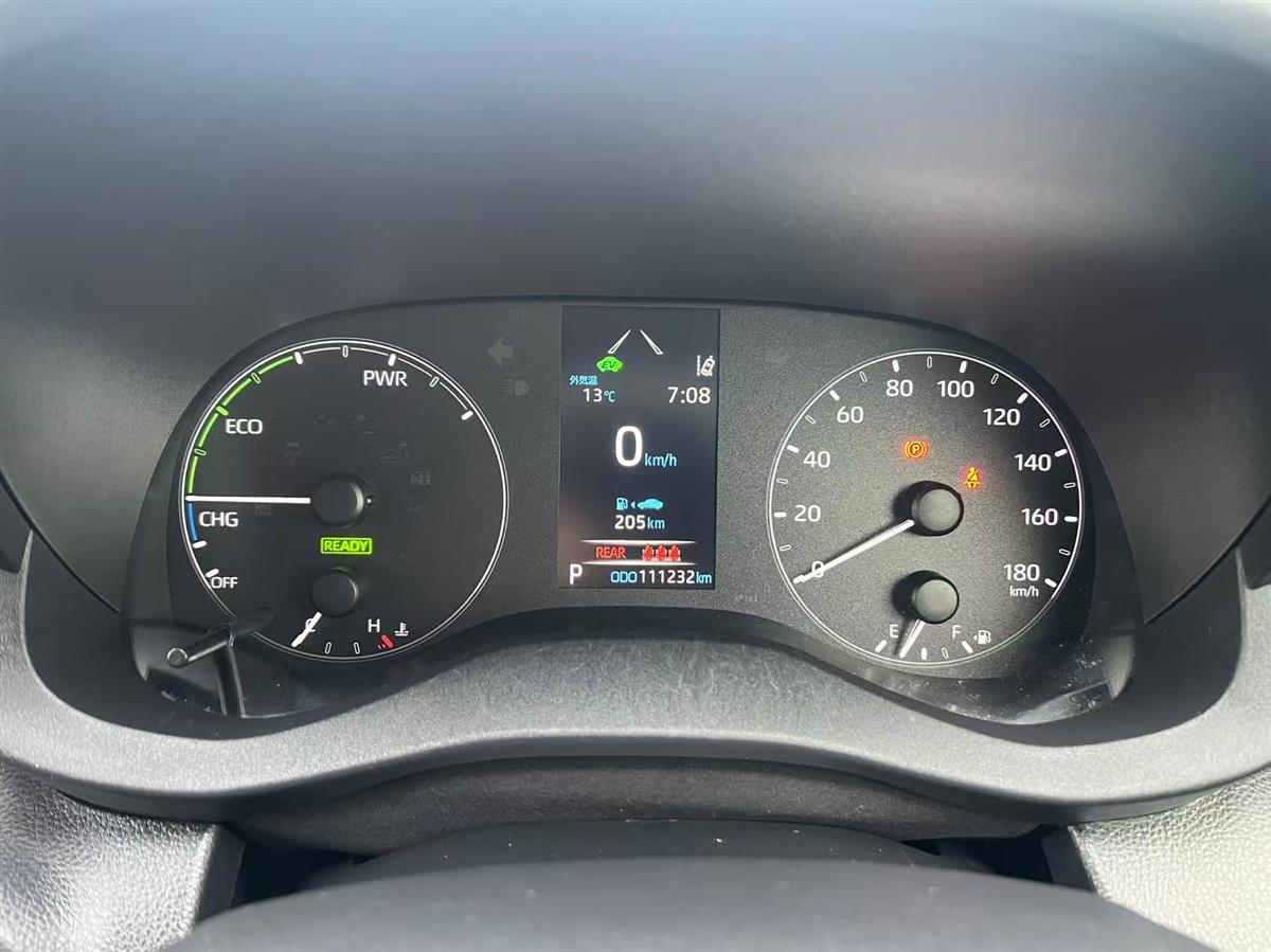 2021 Toyota Yaris thumbnail