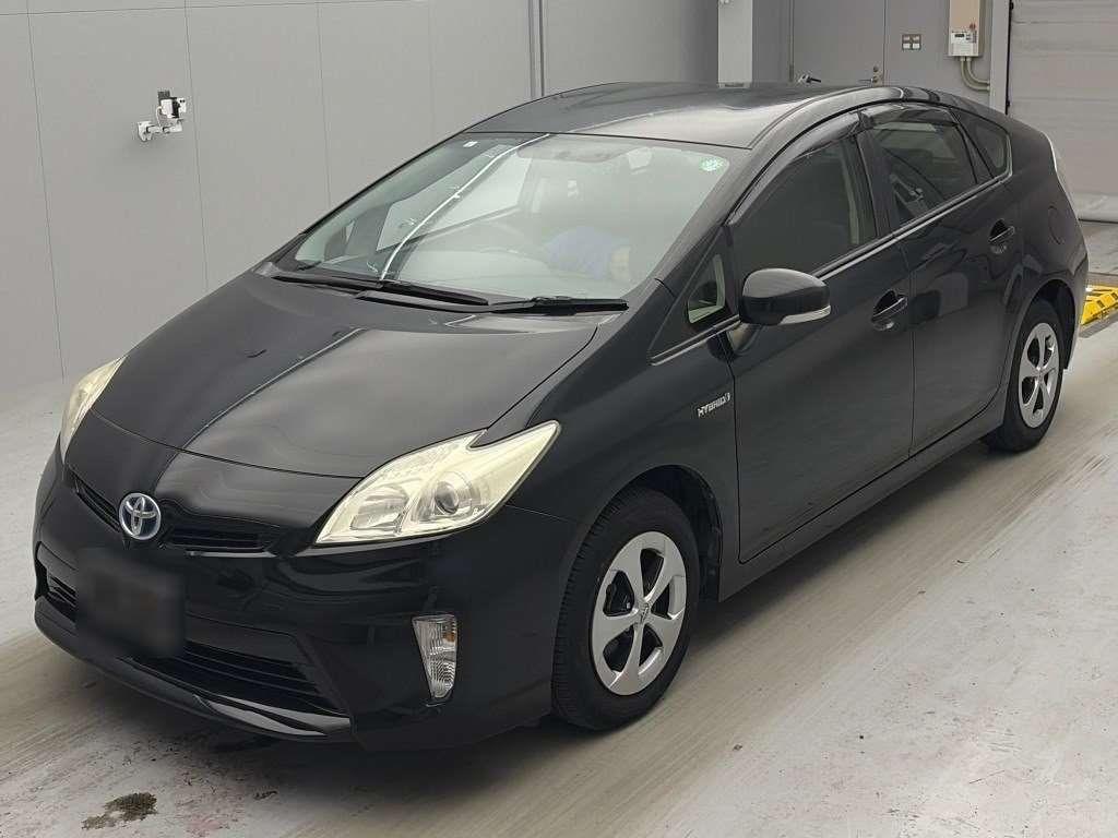 2015 Toyota Prius thumbnail