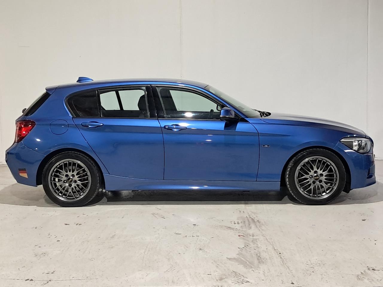 2012 BMW 116I thumbnail