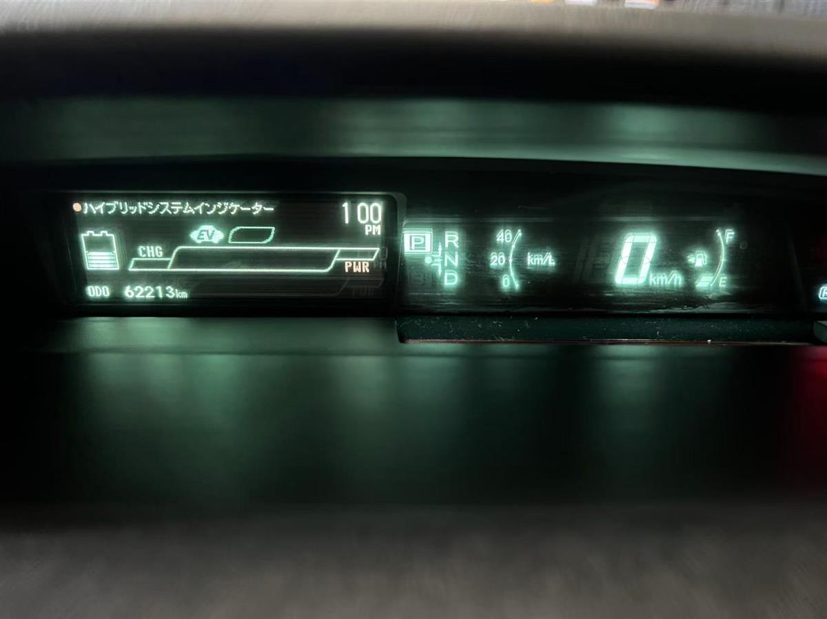 2012 Toyota Prius thumbnail