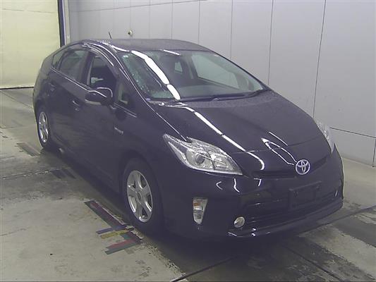 2015 Toyota Prius thumbnail