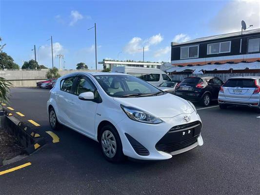 2019 Toyota Aqua thumbnail
