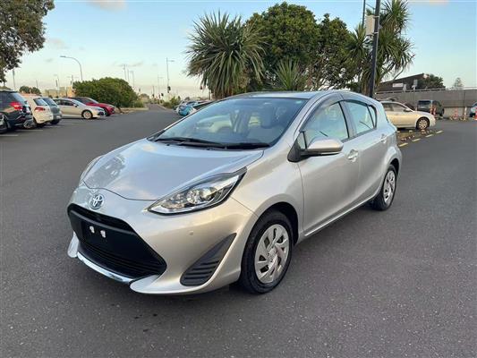 2020 Toyota Aqua thumbnail
