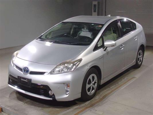 2012 Toyota Prius thumbnail