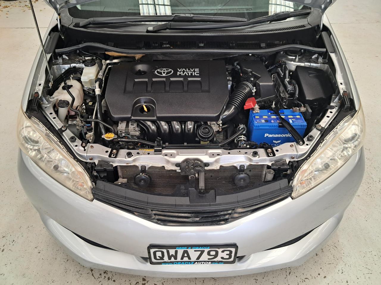 2010 Toyota Wish thumbnail