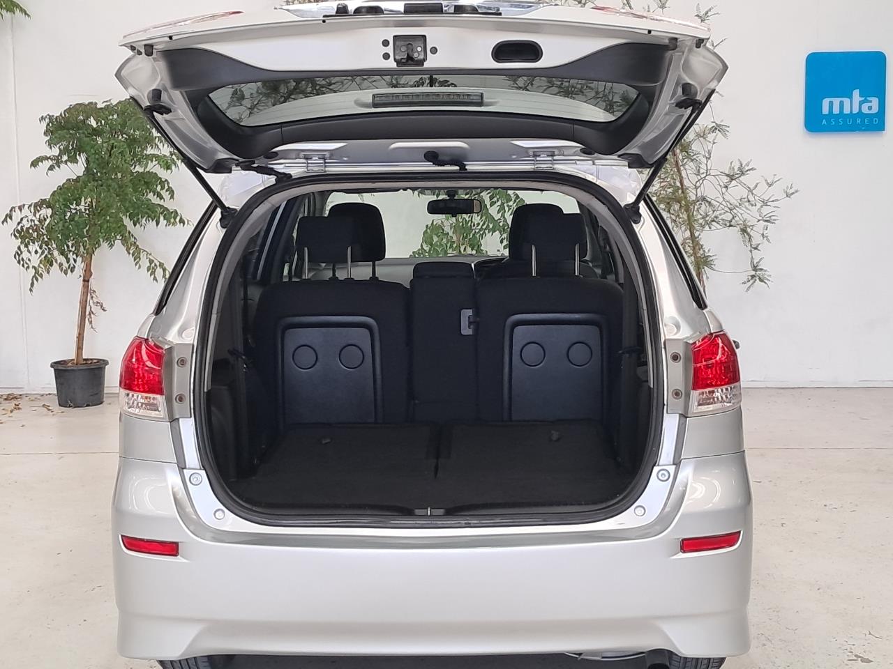 2010 Toyota Wish thumbnail