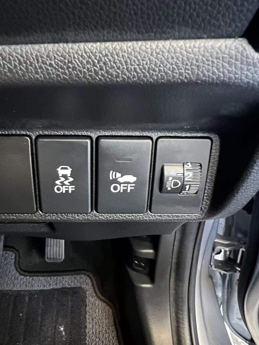2019 Honda Shuttle thumbnail