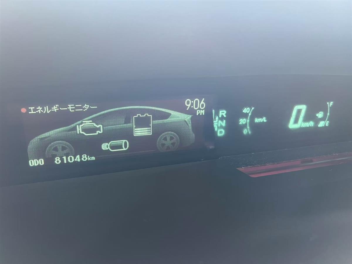 2013 Toyota Prius thumbnail