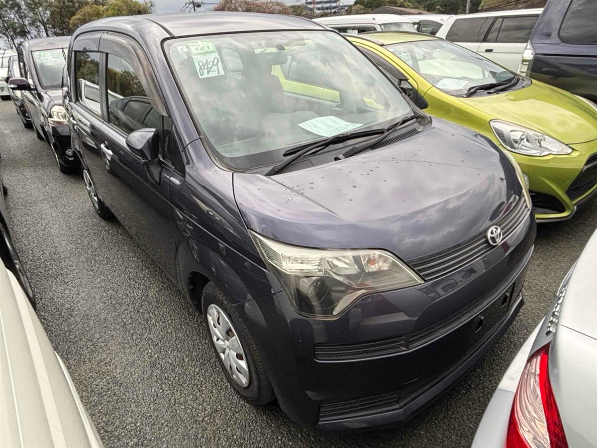 2013 Toyota Spade