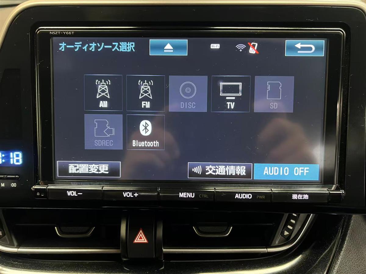2017 Toyota C-HR thumbnail