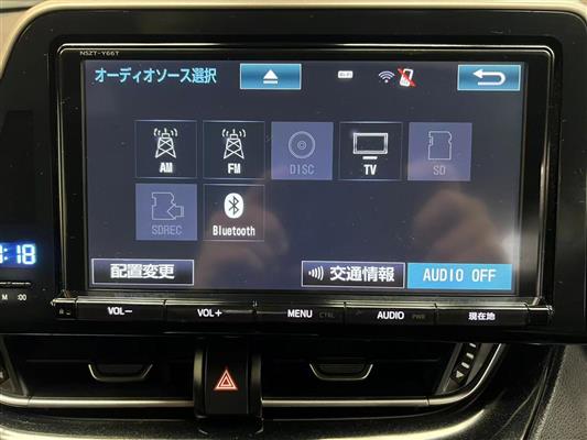 2017 Toyota C-HR thumbnail