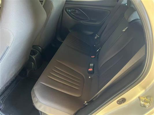 2021 Toyota Yaris thumbnail