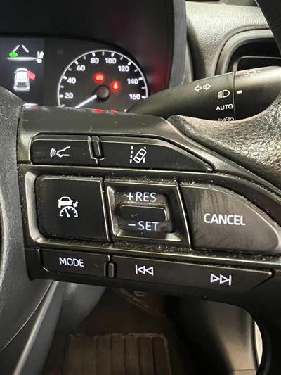2021 Toyota Yaris thumbnail
