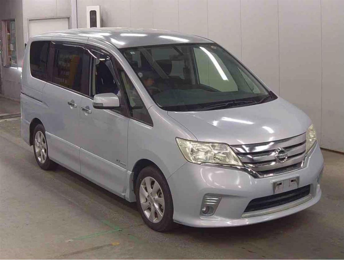 2013 Nissan Serena