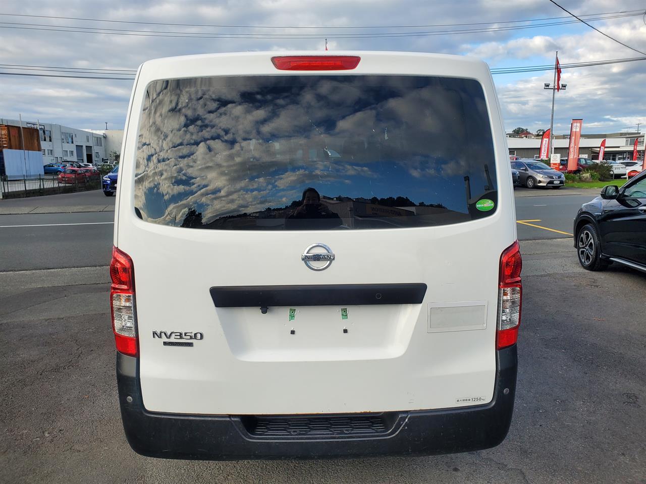 2018 Nissan Caravan thumbnail