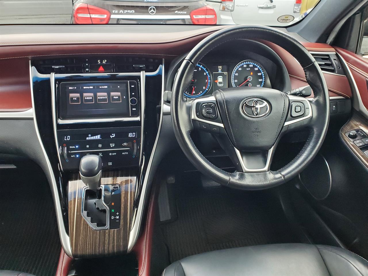 2014 Toyota Harrier thumbnail