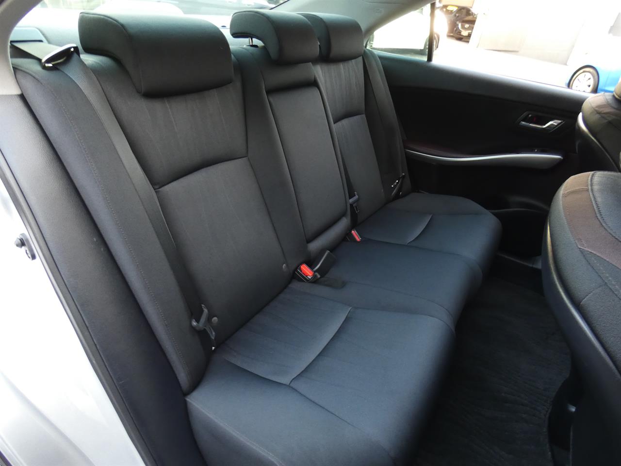 2015 Toyota Sai thumbnail