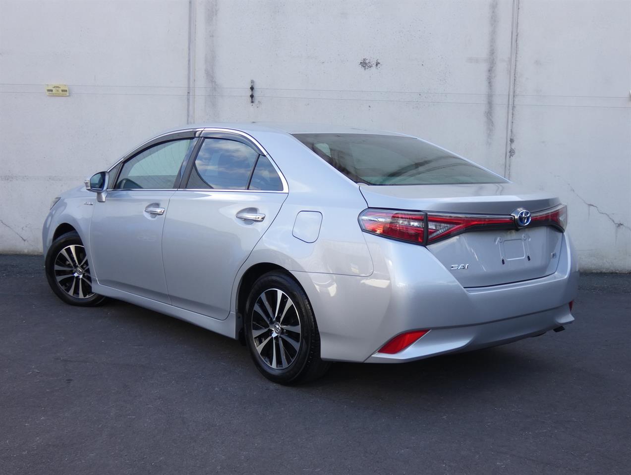 2015 Toyota Sai thumbnail