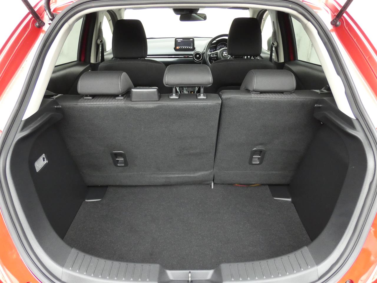 2017 Mazda DEMIO thumbnail