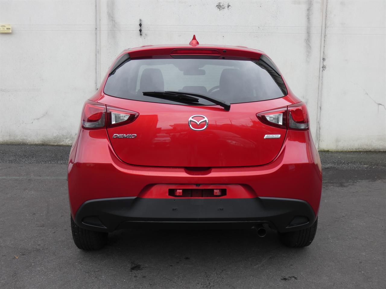 2017 Mazda DEMIO thumbnail