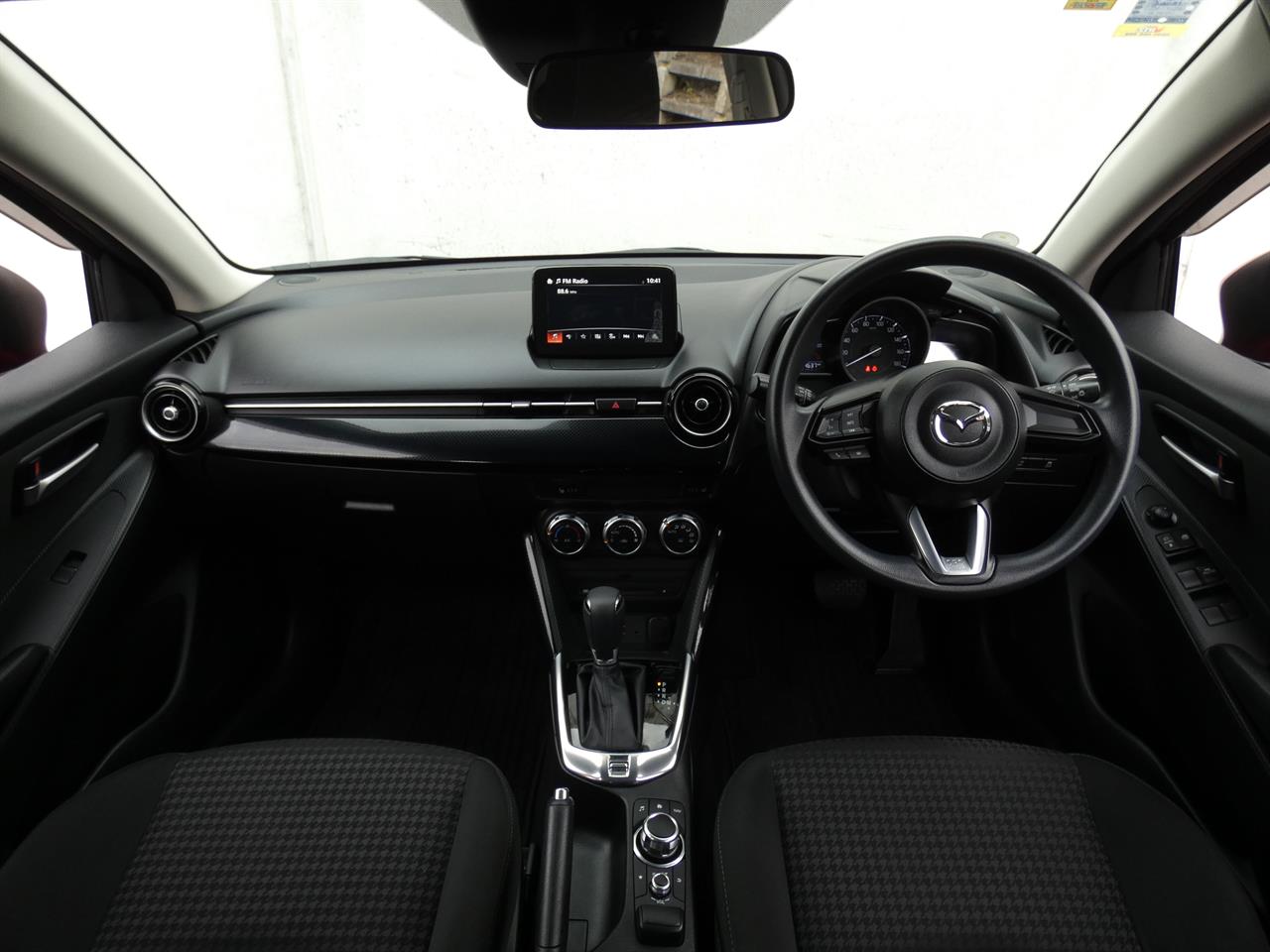 2017 Mazda DEMIO thumbnail
