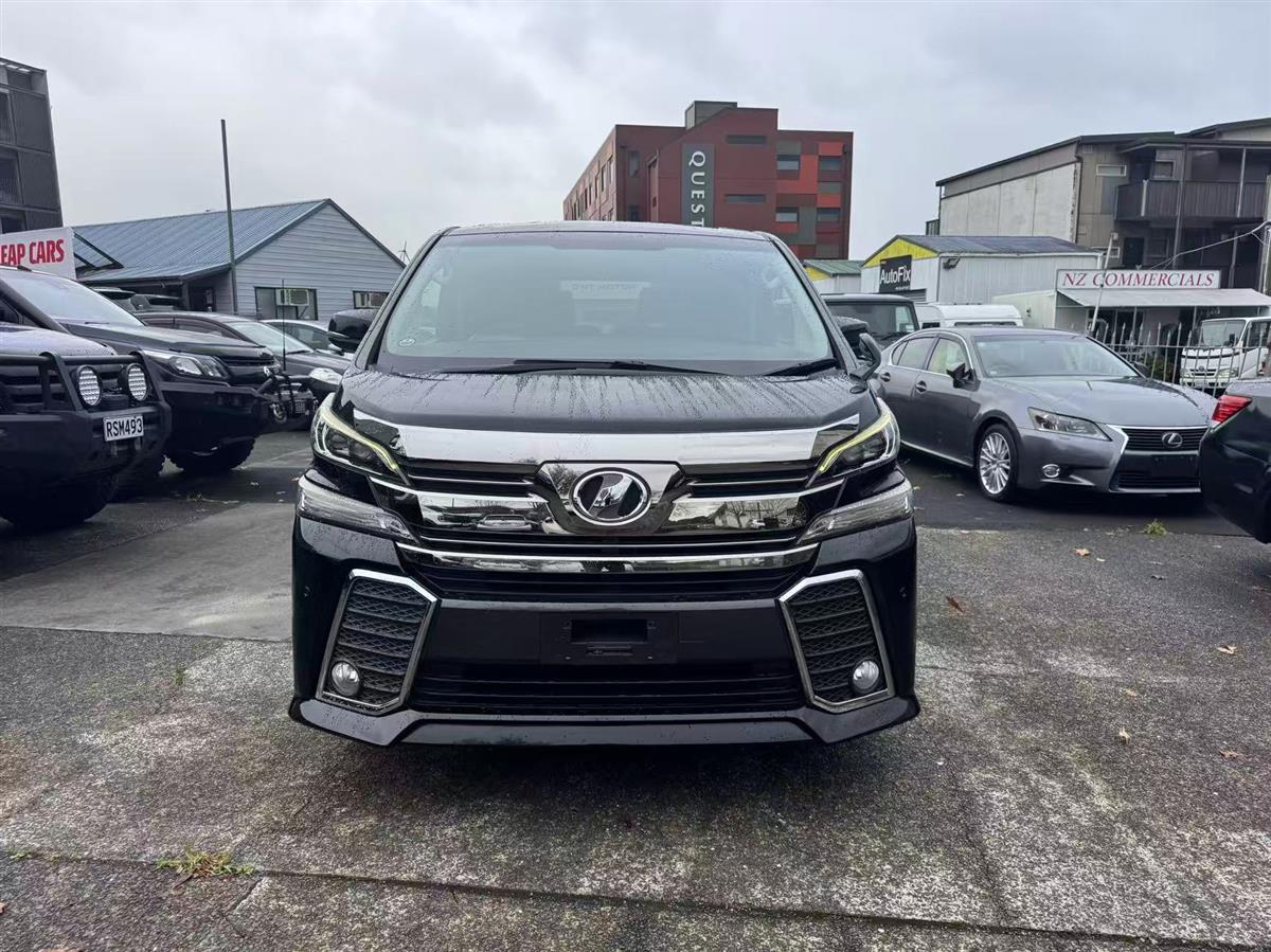 2017 Toyota Vellfire thumbnail