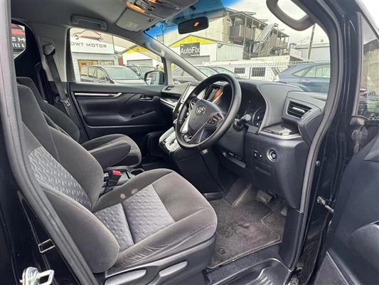 2017 Toyota Vellfire thumbnail