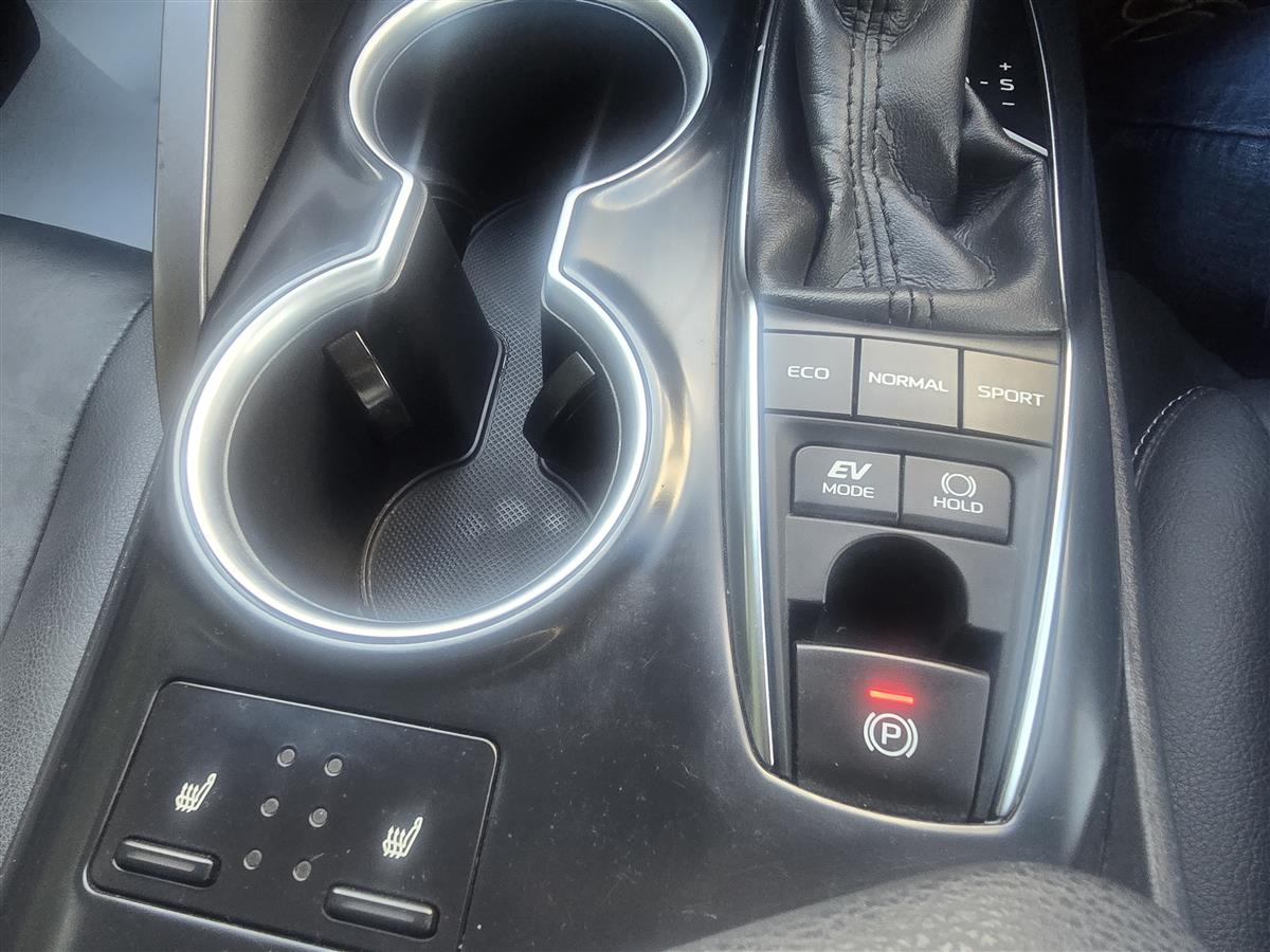 2019 Toyota Camry thumbnail