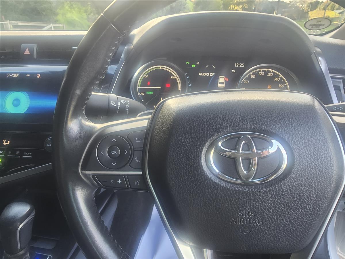2019 Toyota Camry thumbnail