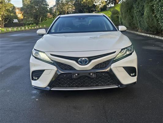 2019 Toyota Camry thumbnail