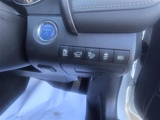 2019 Toyota Camry thumbnail